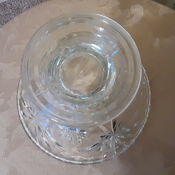 Glass Prescut 9 x 7 Pedestal Bowl - Picture 4 of 6